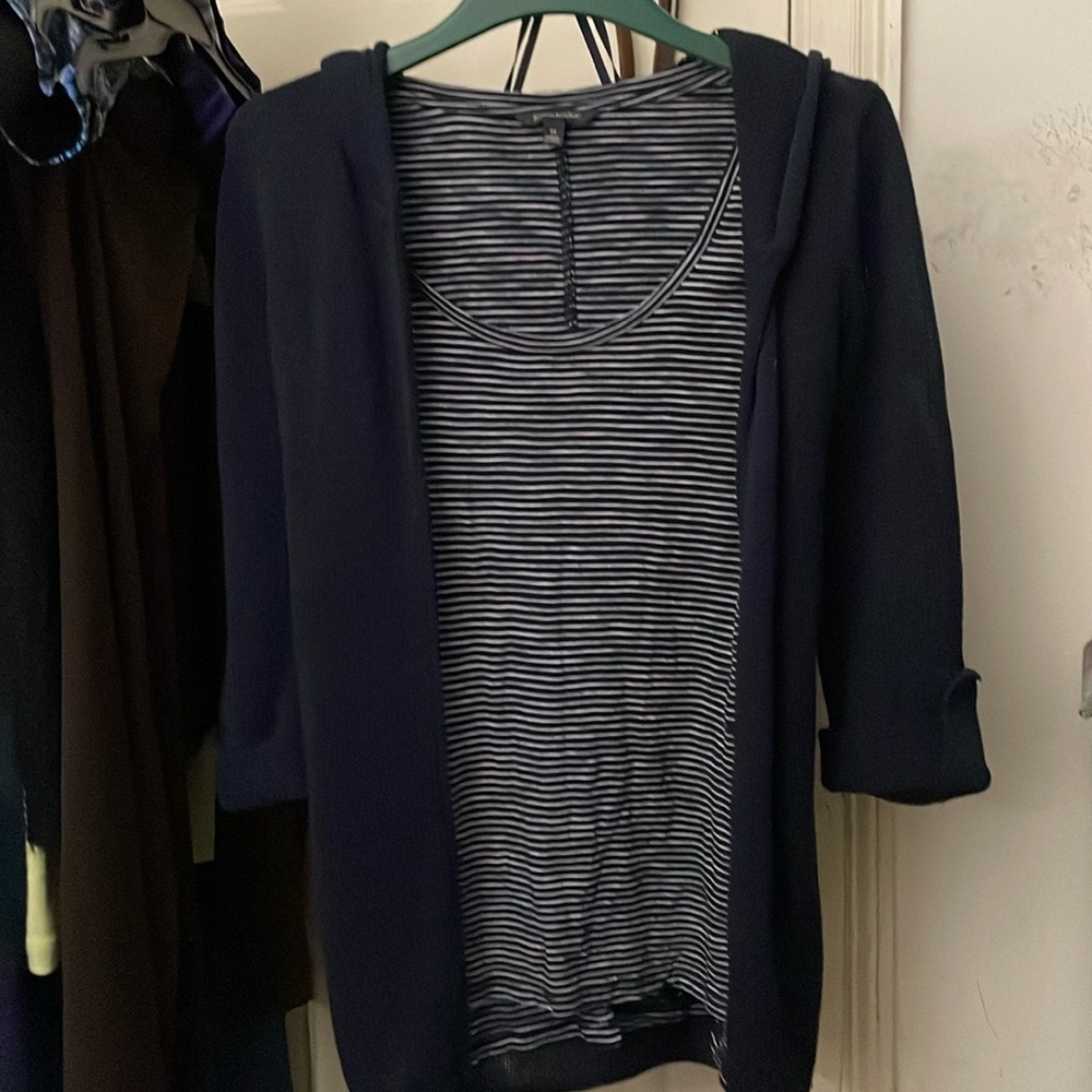 Chicos navy three-quarter sleeve knit sweater with top